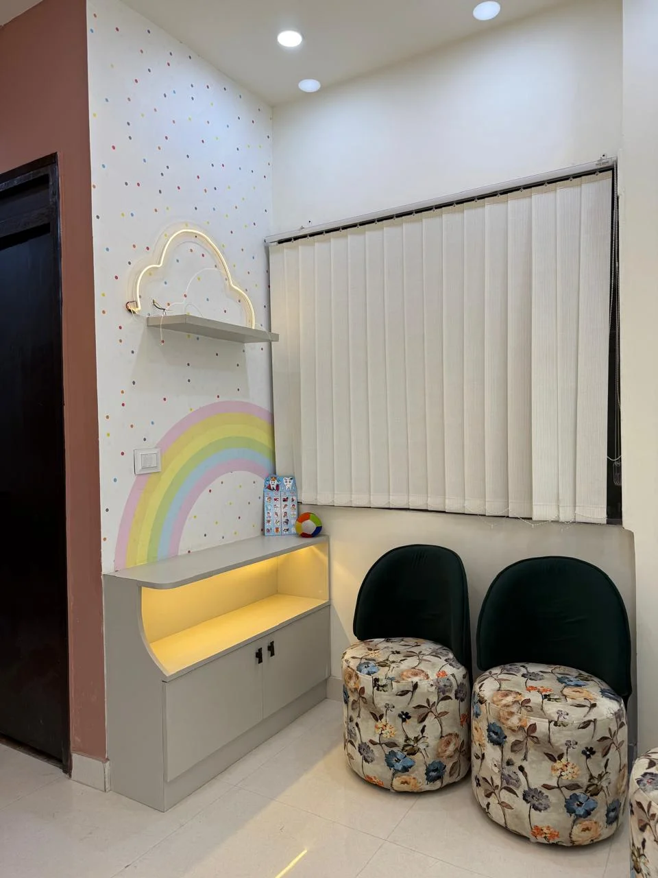 clinic-interior-designing-service-2